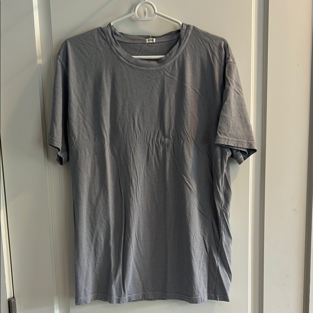 Gray Short Sleeve Tee with Relaxed Fit